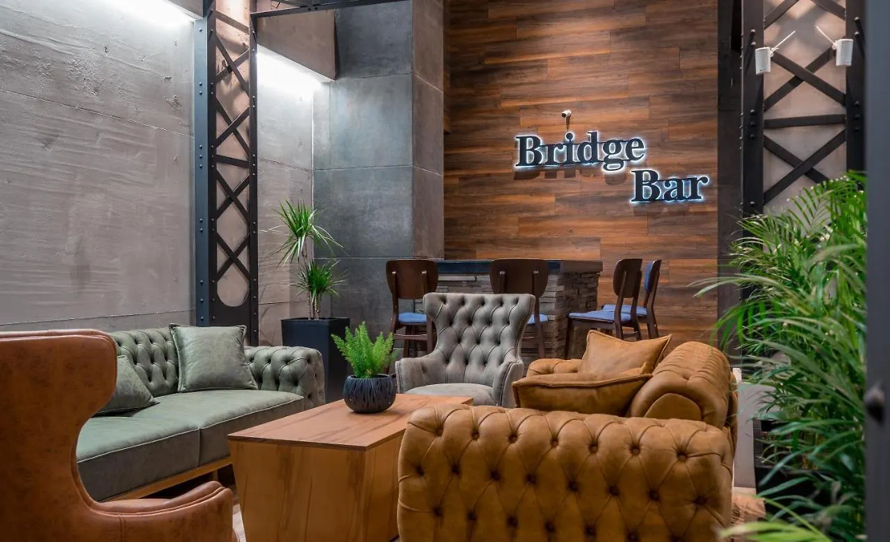 Bridge Hotel Тбилиси
