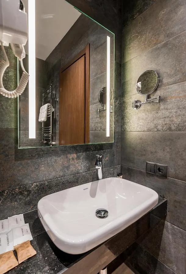 Bridge Hotel Тбилиси 4*,