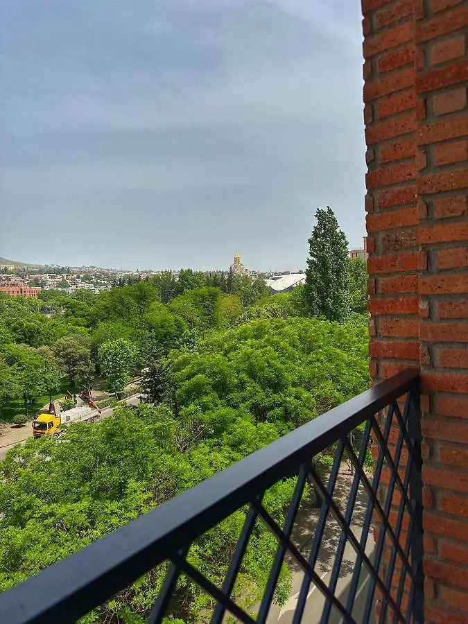 ****  Bridge Hotel Тбилиси Грузия